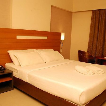 Hotel Tanish Residency Navi Mumbai Eksteriør bilde