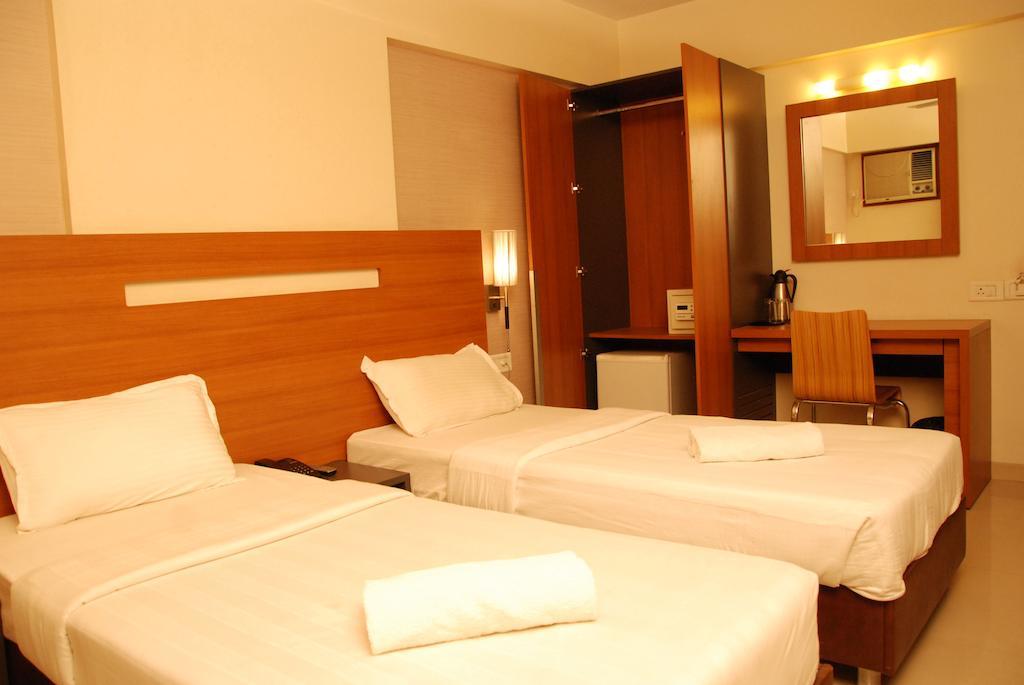 Hotel Tanish Residency Navi Mumbai Eksteriør bilde
