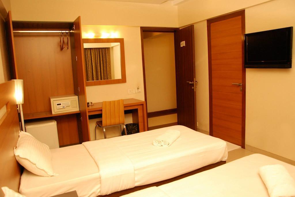 Hotel Tanish Residency Navi Mumbai Rom bilde